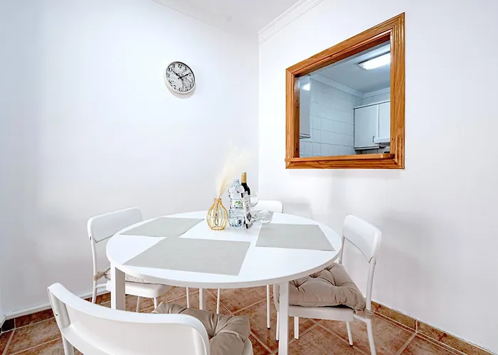 Apartamento Torrecilla Urban - Modern With Rooftop Pool