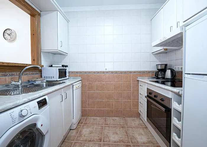 Torrecilla Urban - Modern With Rooftop Pool