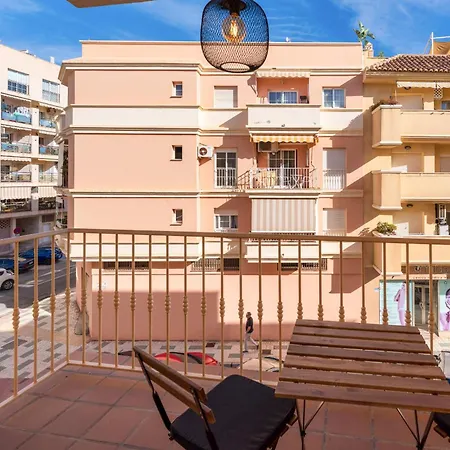 Torrecilla Urban - Modern With Rooftop Pool * Нерха